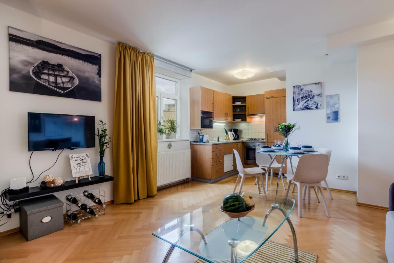 Apartment 1 Sunny With Terrace By Michal&friends Prag